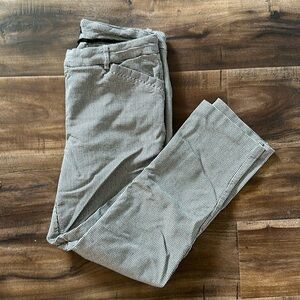 Pull on business casual pants.